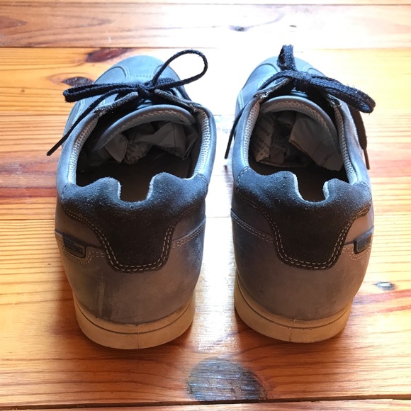 Ecco Light Blue Leather Sneakers, EUC, 39/8.5 - Picture 3 of 10